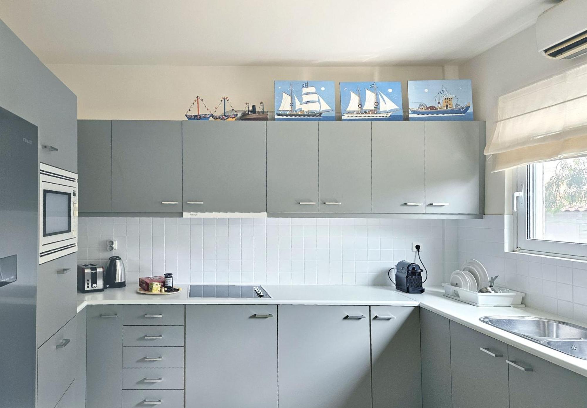 Lagonisi Beach House Kalivia Thorikou Номер фото